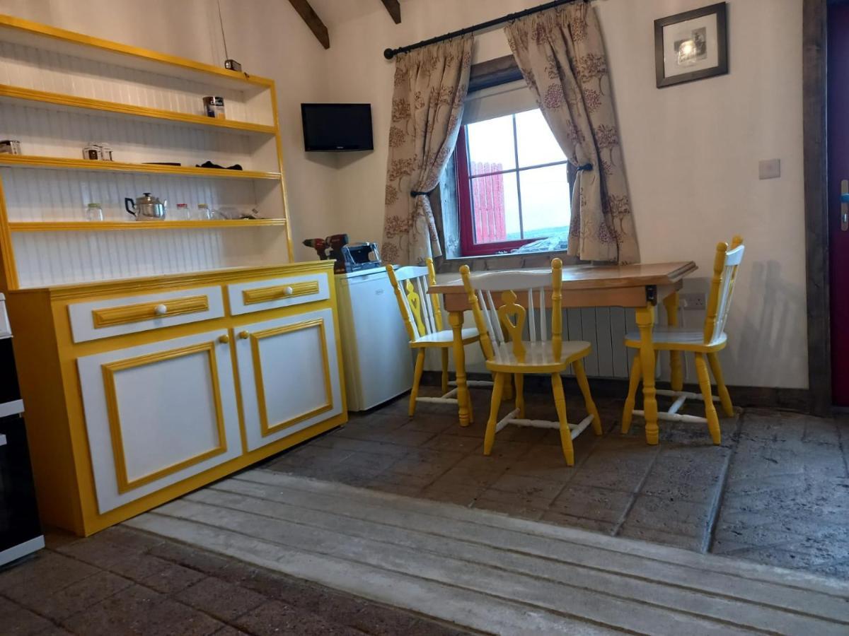 Geraghtys Farmyard Pods Ξενοδοχείο Belmullet Εξωτερικό φωτογραφία
